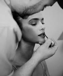 Backstage Vogue Brasil edição especial de aniversário com Bruna Marquezine 