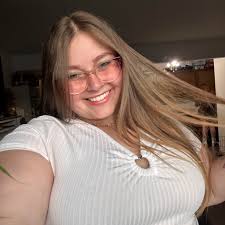 anyone else having a pathing issue when building a big base. i seem to have  some pals not sure if they want to go up stairs or not