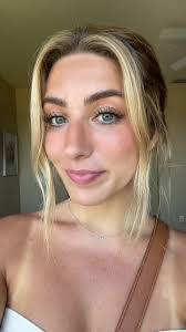 Gina Polizzi's Instagram, Twitter & Facebook