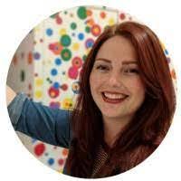 Kendall Holler's Instagram, Twitter & Facebook