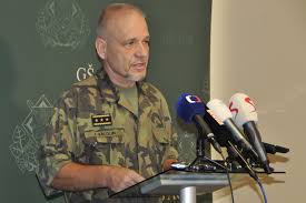 From wikimedia commons, the free media repository. Padlym Vojakum Vzdaji Uctu Predstavitele Statu Armady I Verejnost Ministerstvo Obrany
