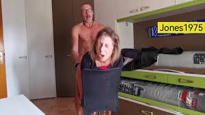 Free HD My neighbour calls me to his abode to fix my computer, I bang her  and cum on his face Vid