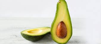Buah alpukat mengandung senyawa karotenoid yang membantu tubuh anda meningkatkan penyerapan gizi dari makanan yang anda makan. Mengapa Buah Alpukat Baik Untuk Anda