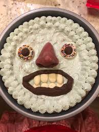 So richtig große, saftige cookies mit vielen, knackigen schokostückchen. Cookie Cake With Buttercream Frosting Marzipan And Tempered Chocolate Baking