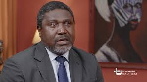 Dans cette vidéo, Monsieur Jean-Paul Tonga, Vice-Président Exécutif et  Directeur des Risques et Conformités, partage une analyse détaillée des  scénarios potentiels en cas de retrait des pays de l'AES ...