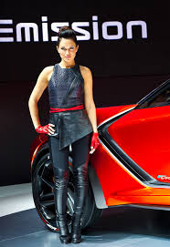 Welche wirklich gut sind und von welchen man lieber die finger lässt, zeigt die bestenliste! Heisse Auto S Coole Lady S Foto Bild Autos Zweirader Sportwagen Verkehr Fahrzeuge Bilder Auf Fotocommunity