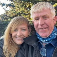 Here are full Christmas opening hours; 20-23rd December 4pm-close 27th-31st  December 4pm close (Hogmanay 10pm close) Booking pretty essential i'm  afraid DM