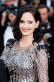 Apai ágon a híres francia zeneszerző, paul le flem dédunokája. Eva Green Meet The A List Cast Of Tim Burton S Live Action Dumbo Film Popsugar Entertainment Photo 3
