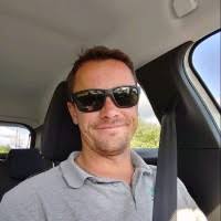 300+ profilů „Danny“