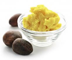 3 Astuces Beaute Au Beurre De Karite Chantilly De Karite Cremes Antirides Maison Beurre De Karite