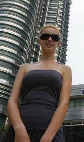 A cucerit atenția opiniei publice după ce a primit rolul în telenovela difuzată de postul acasă tv. Regina Diana Dumitrescu Official Home Facebook