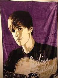 Soon after his mum began posting footage of her son online, he had attracted a. Justin Bieber Twin Size String Plusch Wohndecke Decke 60x80 Ebay