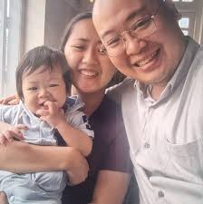 there's two kinds of people: ones that dream and ones that execute.. which  one are u? 🤔❓ ... btw full keynote linked in the comments