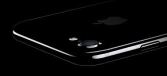 The iphone 7 has 128 gb of internal memory, providing you with enough space for your music, texts, and videos. El Iphone 7 Jet Black Tiene Un Nuevo Problema A Algunos Usuarios Se Les Despega El Texto De La Parte Trasera