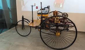 Am primit masina la ora stabilita, o dacia logan 2018. 10 CuriozitÄƒÈ›i Despre Prima MaÈ™inÄƒ Din Lume