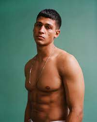 Find emilio sakraya stock photos in hd and millions of other editorial images in the shutterstock collection. Emilio Sakraya Never Let Them Make You Feel Small Vanity Teen è™šè£é'å¹´ Menswear New Faces Magazine