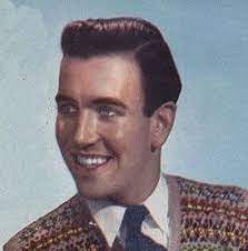 1940s Men S Hairstyles Facial Hair Grooming Products 1940s Mens Hairstyles Mens Hairstyles Mens Hairstyles Curly