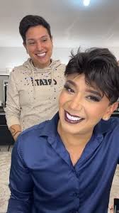 Le quito el peluquin a mi esposo