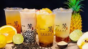 言下之意： 之前@一方台湾水果茶 所发的维护一国两制的声明不算数。 这一场混乱的闹剧，被网友们戏谑的称为一芳各表。最后，以一芳台湾总部的恪守品牌不涉政治的原则惨淡收场。 但无论如何，一芳水果茶估计是没人会再喝了。 å…¨çƒç‹‚å¼€2000å®¶åˆ†åº—çš„ä¸€èŠ³æ°´æžœèŒ¶ç»ˆäºŽæ¥è´¹åŸŽ äººæ‰‹ä¸€æ¯çš„é»'ç³–ç²‰åœ†é²œå¥¶å–åˆ°äº† 5æŠ˜å°é²œé€Ÿæ¥