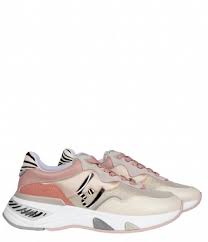 Le portail boursorama.com compte plus de 30 millions de visites mensuelles et plus de 290 millions de pages vues par mois, en moyenne. Liu Jo Sneakers Hoa 10 Sneaker Milk Coquille The Little Green Bag