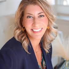 Claudia Steinberg's Instagram, Twitter & Facebook