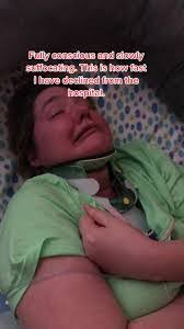 Chelsea Dunham's Instagram, Twitter & Facebook