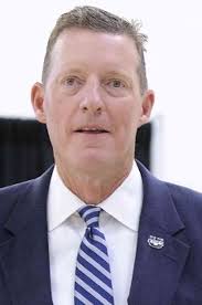 Utah State's athletic director announces resignation