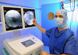 Der eingriff ist kurz und dauert etwa 60 minuten, je nach lage, größe und alter des bandscheibenvorfalls. Wirbelsaule Stabilisieren Munchen Dr Schneiderhan