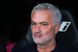 Mourinho trae recuerdos y más críticas a Roma en visita de la Liga de Campeones — Chicago Tribune