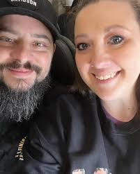 Katie Lester's Instagram, Twitter & Facebook