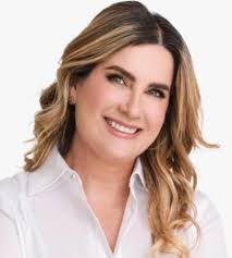 LUPITA SOTO ASUMIRÁ ESTÁ NOCHE EL PRI ESTATAL. +En sustitución de Rogelio  Díaz Brown. +Grandes retos por delante. +La gubernatura de Sonora. +Los  espacios perdidos. +Mantener al Partido como segunda fuerza en