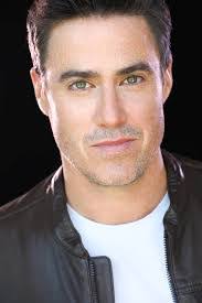 Jeffrey Roop's Instagram, Twitter & Facebook