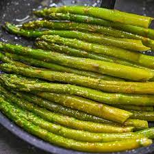 Quick And Easy Stovetop Asparagus | Cooktoria