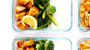Divide between 4 storage containers. Honey Lemon Chicken Bowls Meal Prep Gimme Some Oven