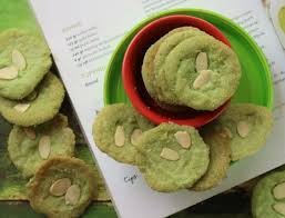 Hebatnya, sosis di sini merupakan homemade tanpa bahan tambahan lain. 15 Resep Lidah Kucing Yang Enak Dan Lembut Rekomended