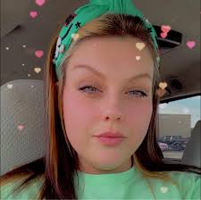 Game ✌️on deck! 🔗 linktr.ee/OU_Softball