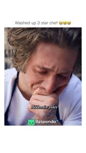 Washed up 3 star chef 😭😭😭, Credits: FX/Hulu (production). Created by  Christopher Storer. Starring Jeremy Allen White, Ayo Edebiri, Ebon  Moss-Bachrach, Lionel Boyce, Liza Colón-Zayas, Abby Elliott, and ...