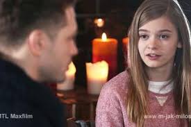 Małgosia (agnieszka wagner) i wojtek (wojciech malajkat) adoptowali tosię (julia wróblewska), ale zmagają się z problemami zdrowotnymi małgorzaty. M Jak Milosc Julia Wroblewska Musi Pracowac W Wakacje Nowa Rola Zosi Z M Jak Milosc Super Express