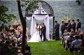 Ridgecrest Ceremony Stroudsmoor Country Inn Photo Courtesy Of Benedict Photography Wedding Dream Wedding Ceremony