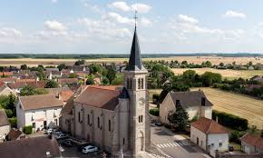 Retrouver toutes les informations concernant le temps périscolaire et extrascolaire. Periscolaire Extrascolaire Saulon La Chapelle