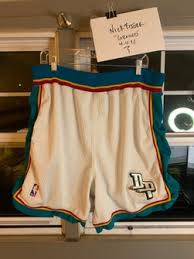 According to the detroit police department, kingdom was last seen at about 8 p.m. Nike Nike Nba Authentic Detroit Pistons Vintage Shorts Sz 44