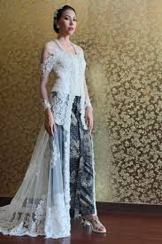 Ideas Kebaya Wedding Pinterest In 2020 Wedding Dresses Perth Kebaya Wedding Traditional Dresses