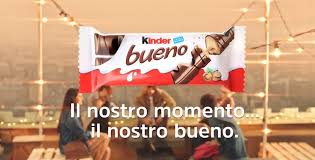 La niña llega y el niño agarra el kinder delice sin que la niña le haya dicho nada súper mal educado. Pubblicita Kinder Canzone E Testimonial Ultimo Spot E Raccolta Con Modelli E Canzoni O Musiche Usate Da Kinder