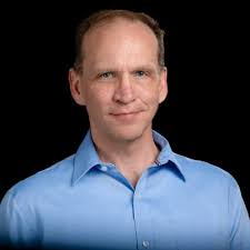 For years, I admired the Gibson SJ-200 jumbo acoustic guitar—the “king of  flat-tops”—known for its distinctive profile, crown-shaped mother-of-pearl  fretboard inlays, ornate pickguard, and moustache…