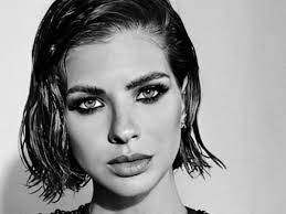 La china suárez encarnará a susana giménez. Caras Definitivo La China Suarez Impacto Con Un Nuevo Look