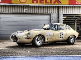 Jaguar E Type Always Look Great In Vintage Race Livery Classic Cars Jaguar E Type Vintage Sports Cars