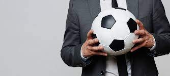Sports management study programs are designed in order to teach students to understand the the med course will cover both general education as well as classes that focus on the business side of the increasing growth in the sports industry across the world has flickered a demand for sports. 15 Popular Sports Management Courses In The World
