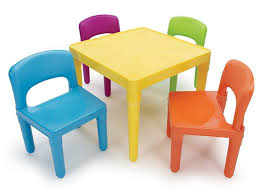 Amazon Com Tot Tutors Kids Table And 4 Chair Set Plastic Childrens Table And Chair Sets Kids Table And Chairs Kids Chairs Art Chair