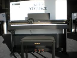 Les pianos numériques sont généralement beaucoup moins cher à l'achat et surtout à l'entretien : Quel Piano Numerique Choisir Pour Moins De 1000 Tout Sur Les Pianos Numeriques Pas Chers Elpiano