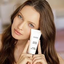 Ahava Superfood Kale & Turmeric Smoothing Hand Cream